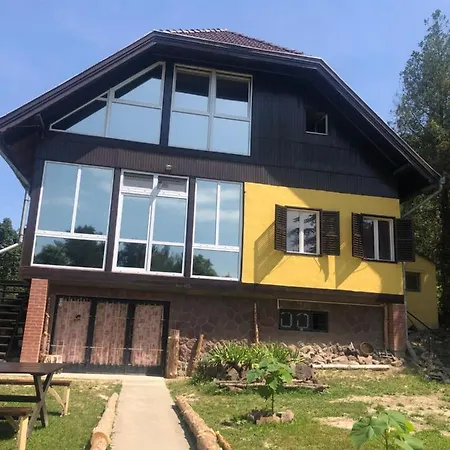R&b Vendeghaz Homestay Balatonakarattya