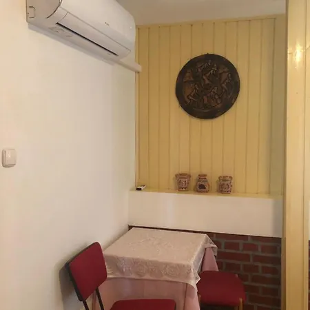 R&b Vendeghaz Homestay