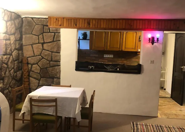 בית אירוח R&b Vendeghaz בלטונקראטיה